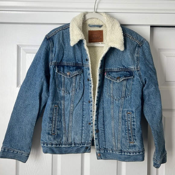 Levi’s 90s Sherpa Trucker Jacket - Picture 6 of 6